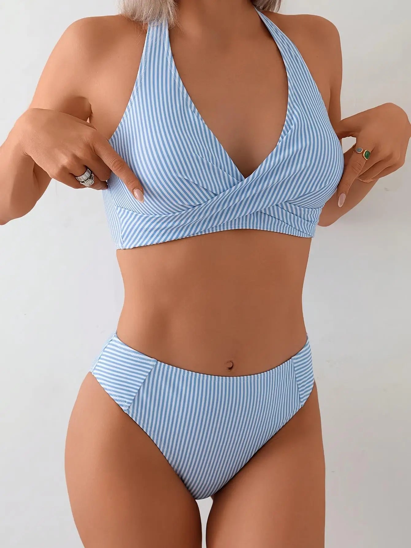 NauticalStriped Bikini Seductive Fashionable Beachwear Bikini Triangle Two-Piece Tie-Back Bikini Euro American Chic Swimsuit
